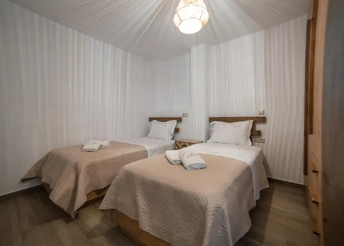 Epithea 4 με ιδιωτική πισίνα *